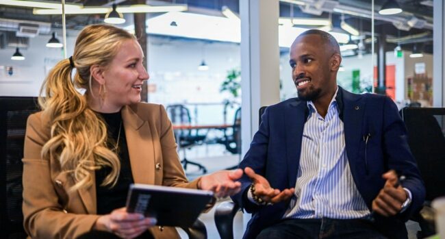 Arrogante houding of zelfvertrouwen